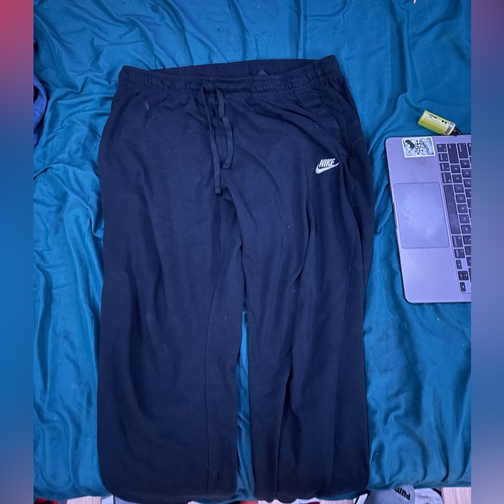 Black nike joggers